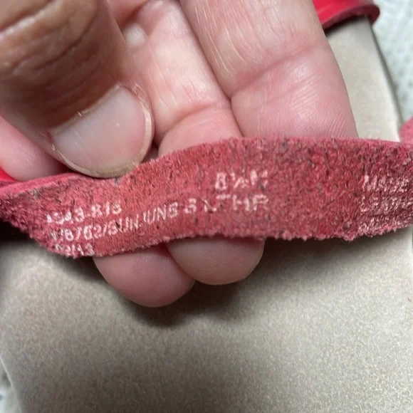 Women’s sz 8.5 red Sunjuns Sharons G. H. Bass & Co leather thong good condition - Picture 4 of 11